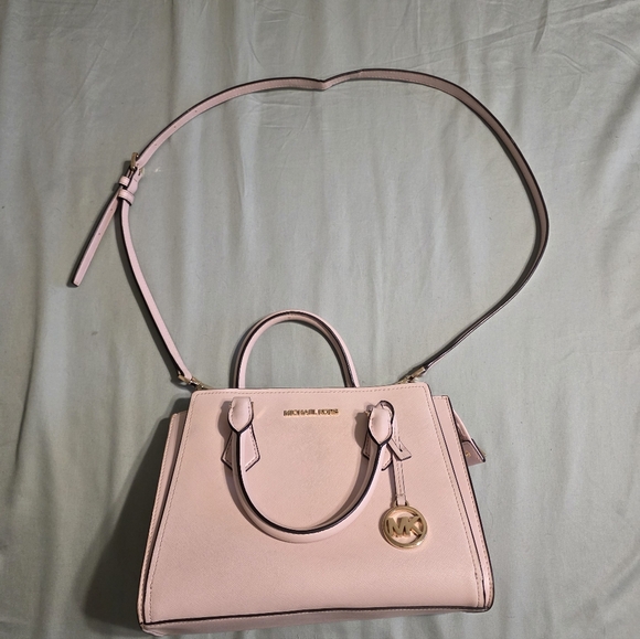 Michael Kors Handbags - Micheal Kors Purse